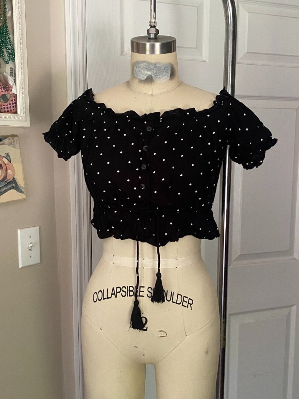 URBAN OUTFITTERS Black polka dot Peasant Ruffled Crop Shirt *X-SMALL* B222
